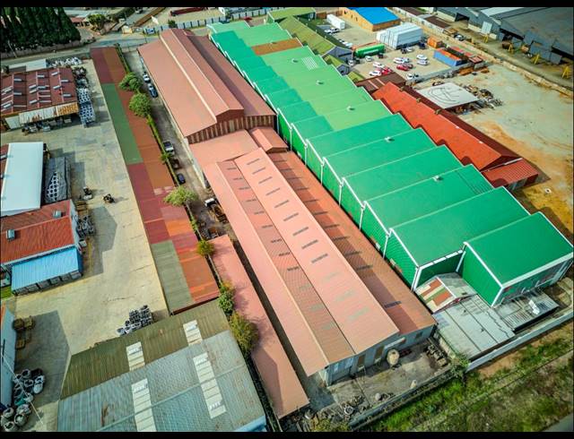 3,400M² BUILDING FOR SALE IN VULCANIA